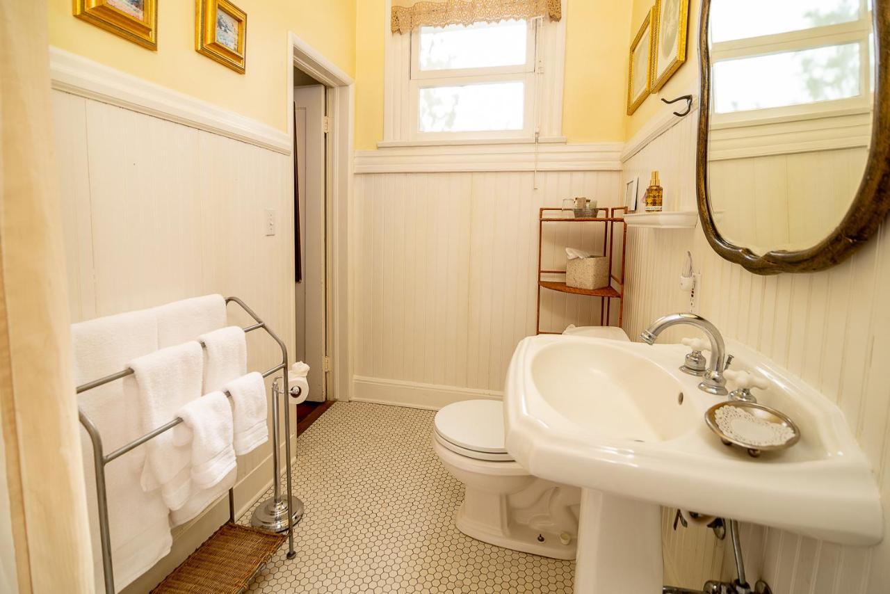 Deluxe King Suite,1085934403:JPEG